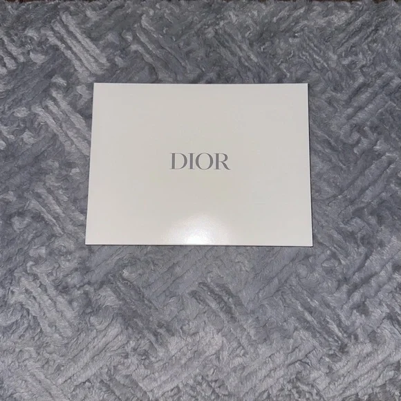 Dior Rattan Summer 2025 Woven Wristlet Clutch - Picture 2 of 4